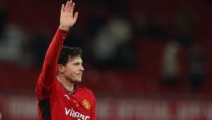 罗马诺：佛罗伦萨和林德洛夫谈判进展顺利，球员更倾向于加盟意甲