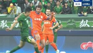 热议泽卡直红：略严厉&amp;比赛失去悬念 下场谁踢泰山估计笑不动了