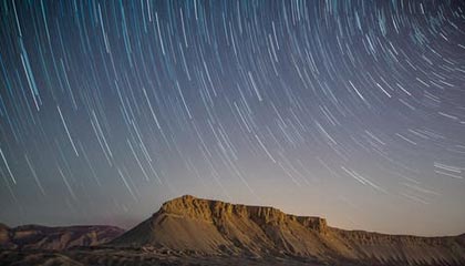 mksport-有仇必报！布朗运球被校长断下，下一回合直接突破将其隔扣